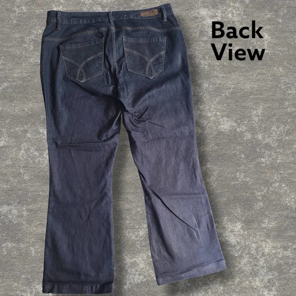 Calvin Klein Women's Curvy Boot Jeans Size 32/14 - Picture 2 of 13